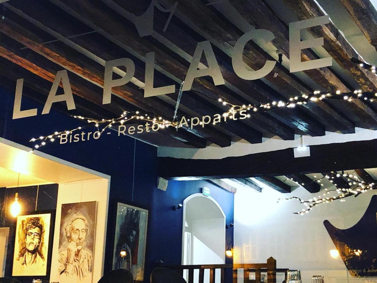 Hotel Restaurant La Place Saint-Amand-Mont-Rond 외부 사진
