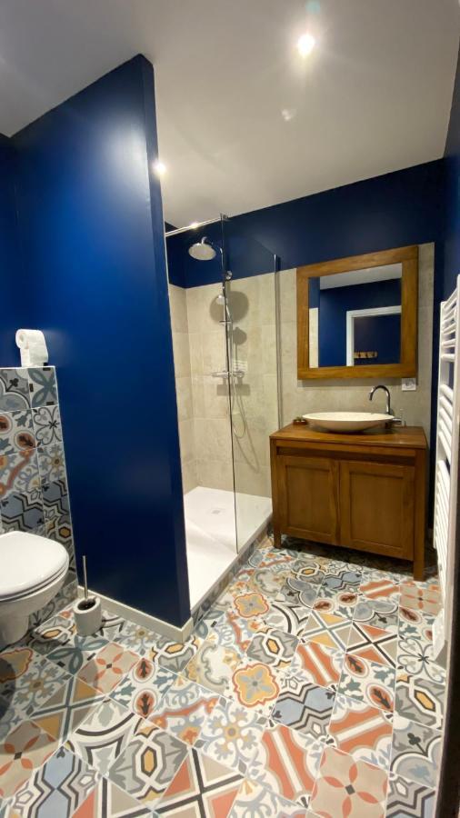 Hotel Restaurant La Place Saint-Amand-Mont-Rond 외부 사진